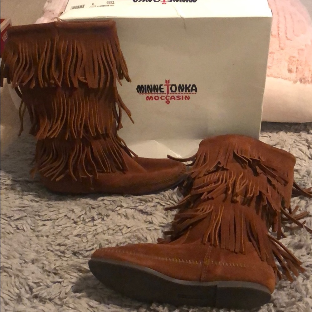 Minnetonka 3-Layer Fringe Boots - image 4